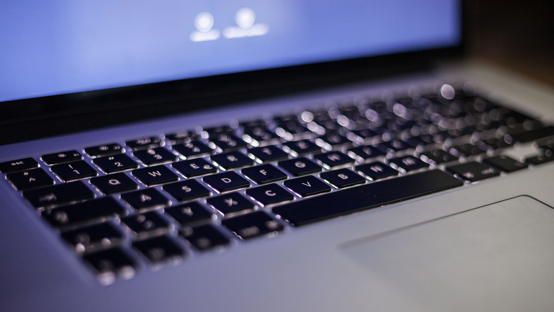 Apple Macbook, Macbook Pro, Macbook Air Service and Repair